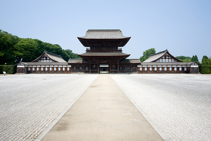 国宝 高岡山瑞龍寺の写真